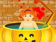 Little Baby Halloween Bathing Online Girls Games on NaptechGames.com